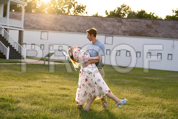 Kansas City Engagement Photography | Timeless & Authentic Outdoor Sessions