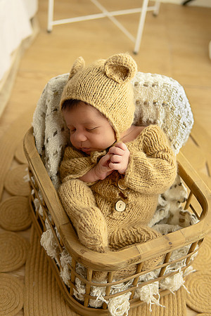 KC Newborn Photographer | Studio Lifestyle Newborn Photography