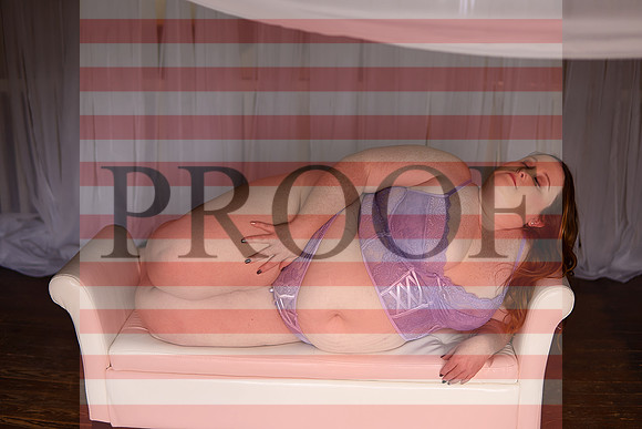 Kansas City Plus Size Boudoir Photography | Empowering Curve-Positive Portraits