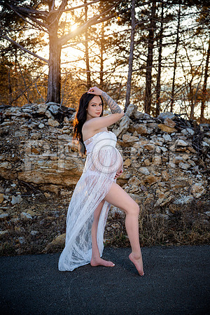 Fine Art Kansas City Maternity Photography | Luxury Pregnancy Portraits