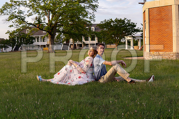 Kansas City Engagement Photography | Timeless & Authentic Outdoor Sessions