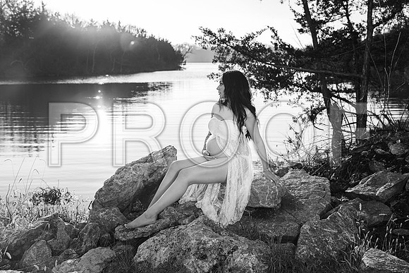 Fine Art Kansas City Maternity Photography | Luxury Pregnancy Portraits