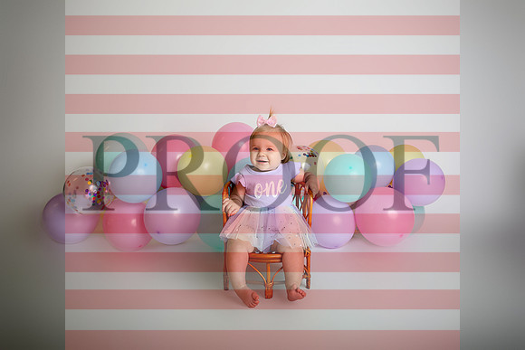 Kansas City Cake Smash Photographer | Custom Sets & First Birthday Portraits