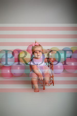 Kansas City Cake Smash Photographer | Custom Sets & First Birthday Portraits