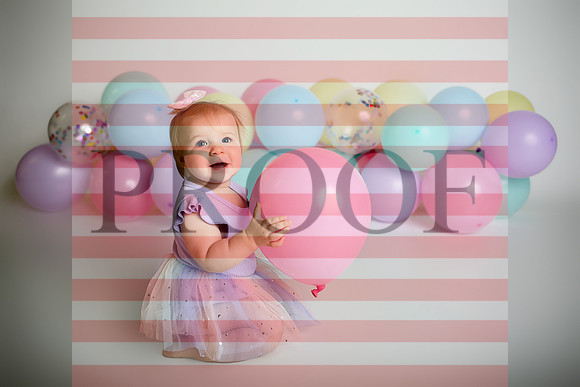 Kansas City Cake Smash Photographer | Custom Sets & First Birthday Portraits