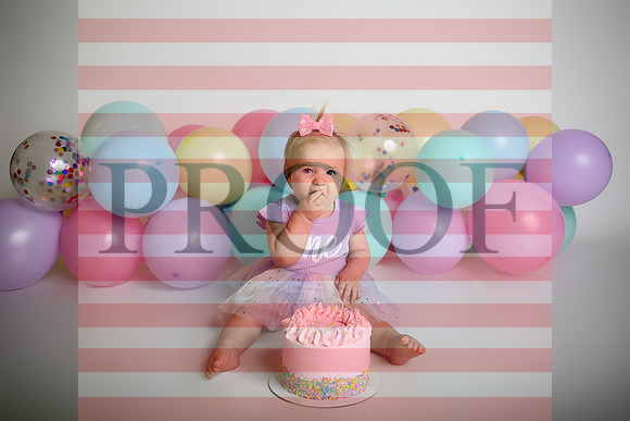 Kansas City Cake Smash Photographer | Custom Sets & First Birthday Portraits