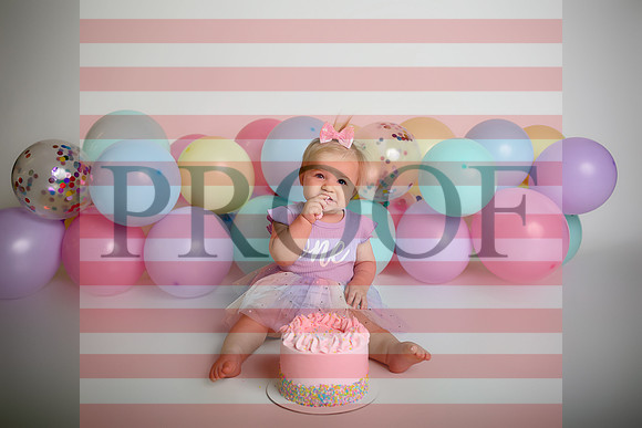 Kansas City Cake Smash Photographer | Custom Sets & First Birthday Portraits