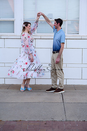 Kansas City Engagement Photography | Timeless & Authentic Outdoor Sessions