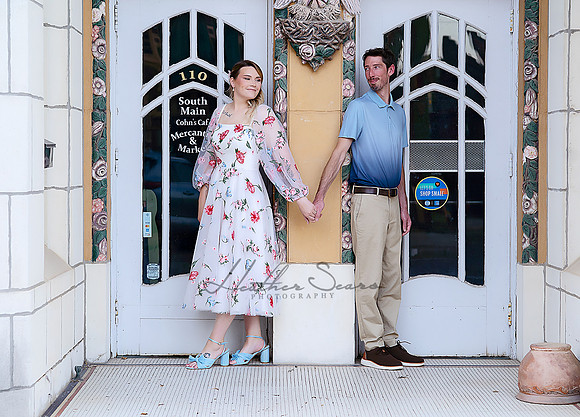 Kansas City Engagement Photography | Timeless & Authentic Outdoor Sessions