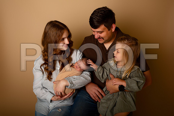 Kansas City Newborn Photographer | Award-Winning Baby Portraits