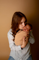 Kansas City Newborn Photographer | Award-Winning Baby Portraits