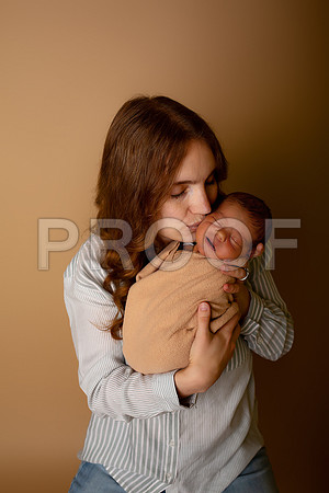 Kansas City Newborn Photographer | Award-Winning Baby Portraits