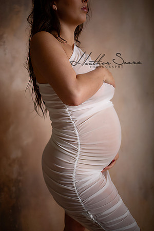 luxury-maternity-photography-kansas-city-studio-wardrobe.jpg