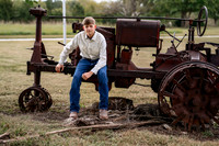 Kansas City Senior Photographer | Studio & Outdoor Sessions