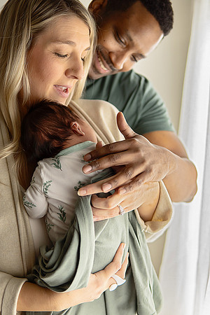KC Newborn Photographer | Studio Lifestyle Newborn Photography