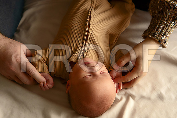 Kansas City Studio Lifestyle Newborn Photography | Natural & Timeless Newborn Portraits