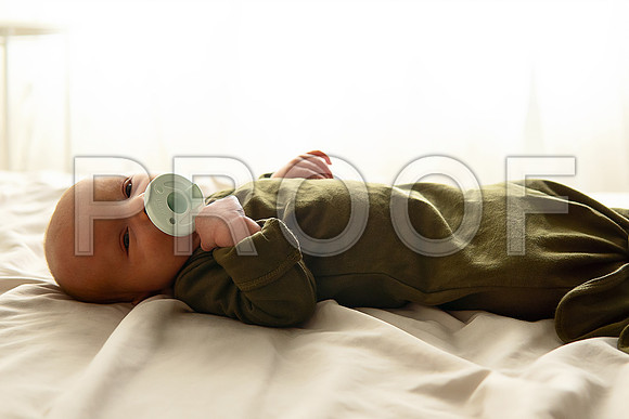 Kansas City Studio Lifestyle Newborn Photography | Natural & Timeless Newborn Portraits