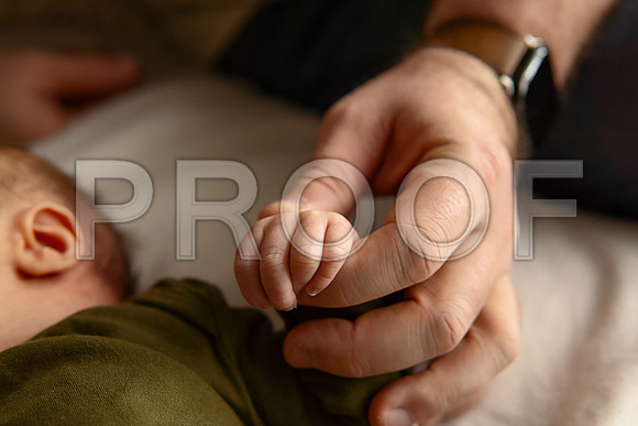 Kansas City Studio Lifestyle Newborn Photography | Natural & Timeless Newborn Portraits