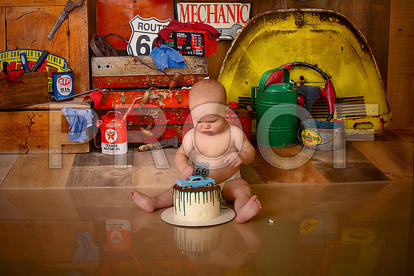 Kansas City Mechanic Cake Smash Photographer | First Birthday Sessions