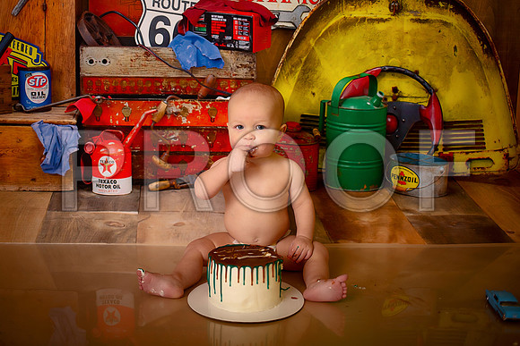 Kansas City Mechanic Cake Smash Photographer | First Birthday Sessions