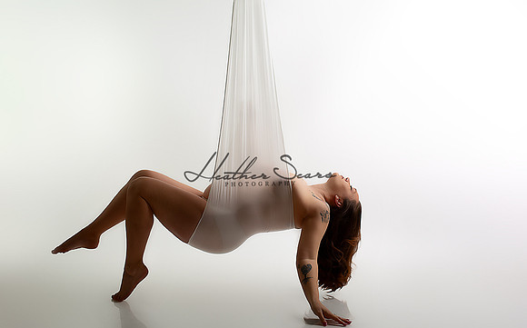 Kansas City Maternity Portraits | Luxury Fine Art Studio