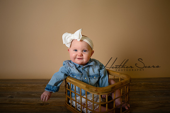 Kansas City Milestone Photographer | Osawatomie Studio Photo Session