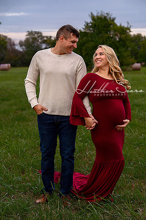paola-ks-maternity-photographer-outdoor-golden-hour-session.jpg