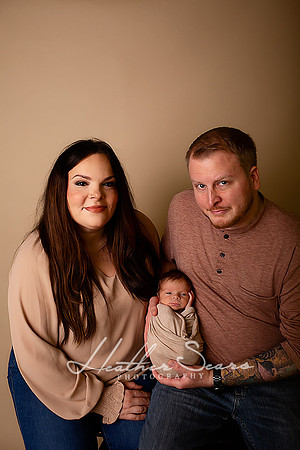 Kansas City Newborn Photographer | Award-Winning Baby Portraits