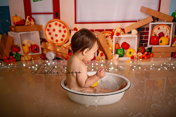 Kansas City Cake Smash Photographer - First Birthday Studio