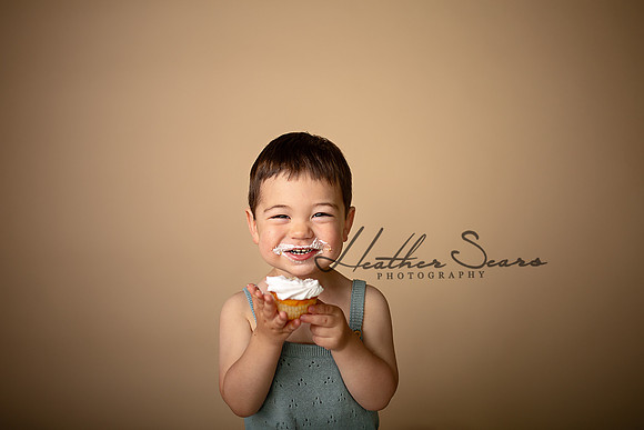 Kansas City Milestone Photographer | Osawatomie Studio Photo Session