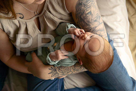 Kansas City Studio Lifestyle Newborn Photography | Natural & Timeless Newborn Portraits