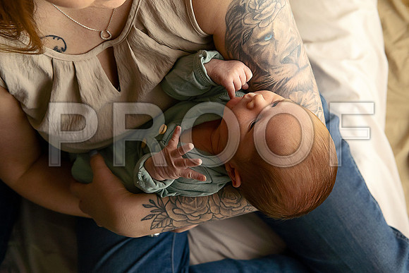 Kansas City Studio Lifestyle Newborn Photography | Natural & Timeless Newborn Portraits