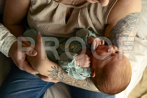 Kansas City Studio Lifestyle Newborn Photography | Natural & Timeless Newborn Portraits