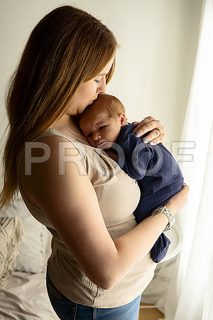 Kansas City Studio Lifestyle Newborn Photography | Natural & Timeless Newborn Portraits