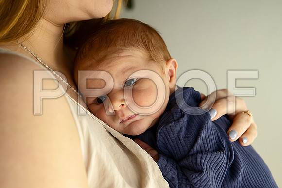 Kansas City Studio Lifestyle Newborn Photography | Natural & Timeless Newborn Portraits