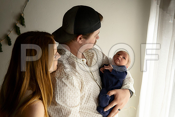 Kansas City Studio Lifestyle Newborn Photography | Natural & Timeless Newborn Portraits