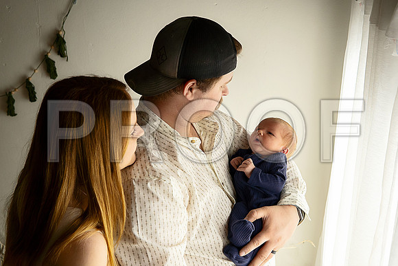 Kansas City Studio Lifestyle Newborn Photography | Natural & Timeless Newborn Portraits
