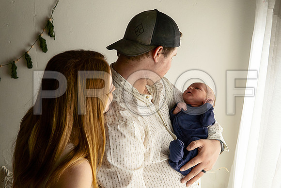 Kansas City Studio Lifestyle Newborn Photography | Natural & Timeless Newborn Portraits