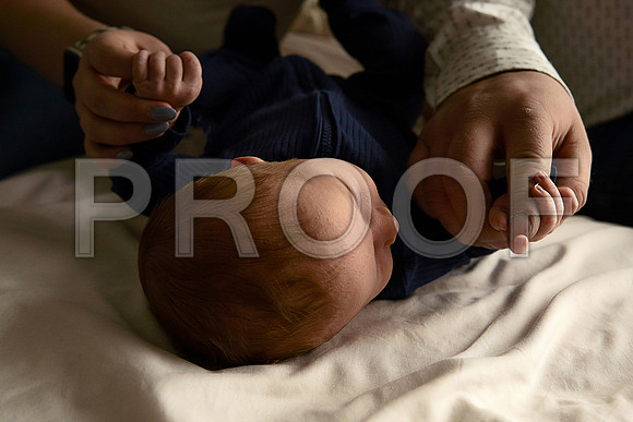 Kansas City Studio Lifestyle Newborn Photography | Natural & Timeless Newborn Portraits