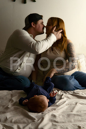 Kansas City Studio Lifestyle Newborn Photography | Natural & Timeless Newborn Portraits