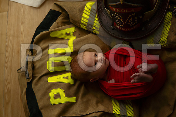 Kansas City Studio Lifestyle Newborn Photography | Natural & Timeless Newborn Portraits
