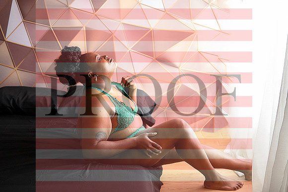 Kansas City WOC Boudoir Photographer | Melanin-Focused Luxury Portraits