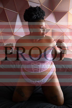 Kansas City WOC Boudoir Photographer | Melanin-Focused Luxury Portraits