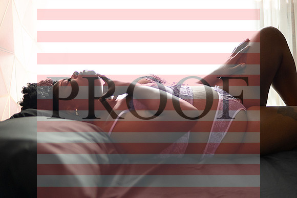 Kansas City WOC Boudoir Photographer | Melanin-Focused Luxury Portraits