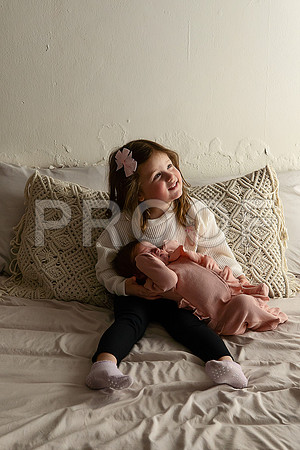 KC Newborn Photographer | Studio Lifestyle Newborn Photography
