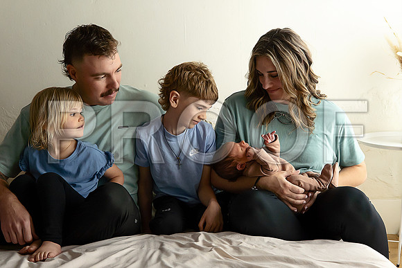 KC Newborn Photographer | Studio Lifestyle Newborn Photography