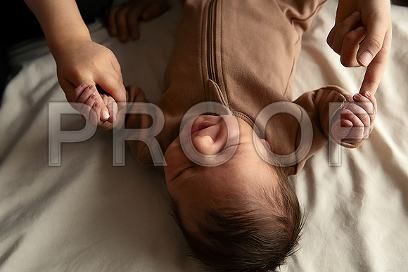 KC Newborn Photographer | Studio Lifestyle Newborn Photography
