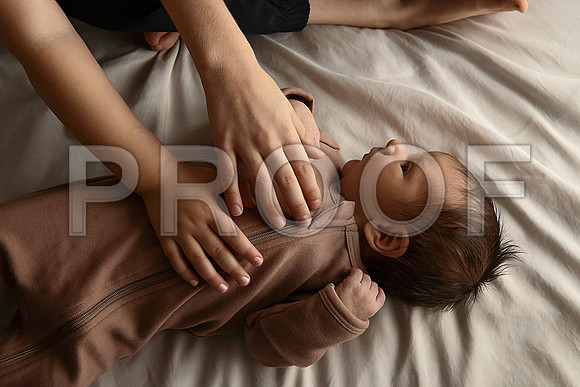 KC Newborn Photographer | Studio Lifestyle Newborn Photography
