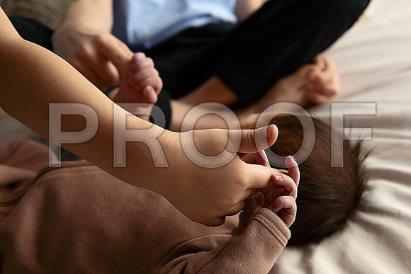 KC Newborn Photographer | Studio Lifestyle Newborn Photography