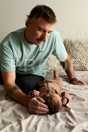 KC Newborn Photographer | Studio Lifestyle Newborn Photography